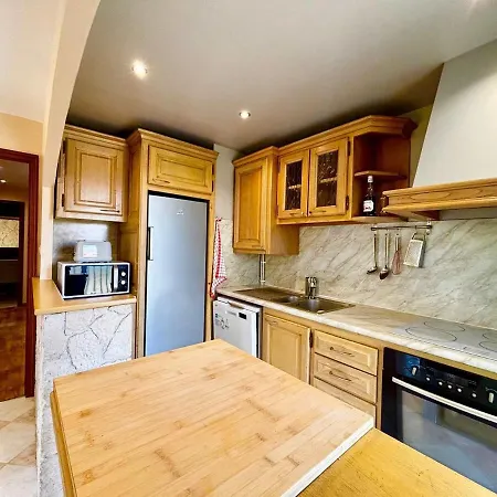 Appartement Casamea - Spacieux, Famille, Clim, 15min